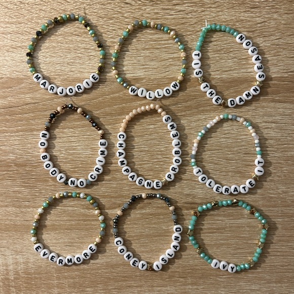 Taylor Swift Jewelry - 9 Taylor Swift evermore friendship bracelets
